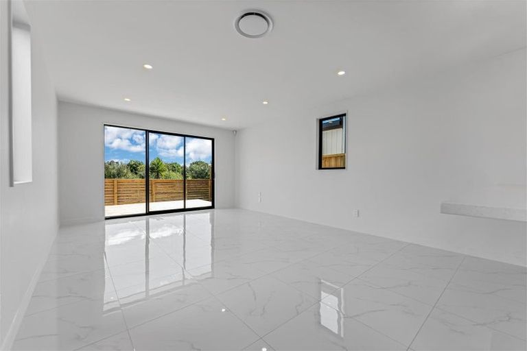 Photo of property in 9 John Gray Street, Papakura, 2110