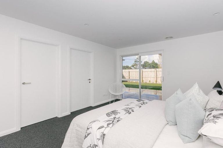 Photo of property in 42 Freedom Drive, Kelvin Grove, Palmerston North, 4414