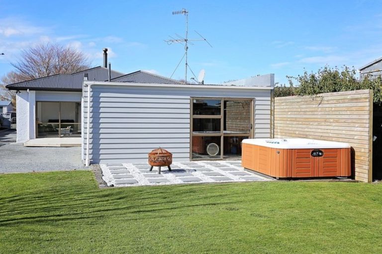 Photo of property in 28 Salford Street, Windsor, Invercargill, 9810