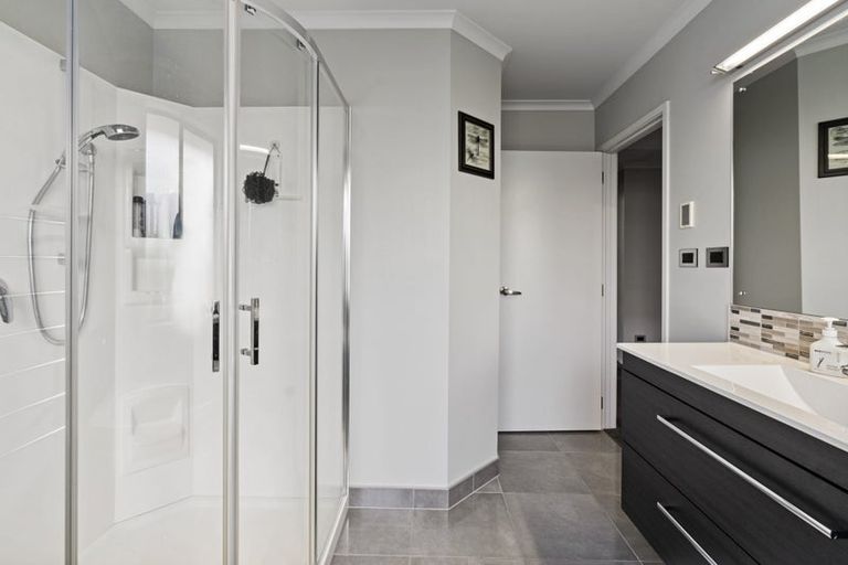 Photo of property in 9 Huetu Place, Bell Block, New Plymouth, 4312