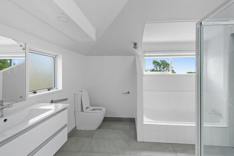 Photo of property in 9b Kinsey Terrace, Clifton, Christchurch, 8081