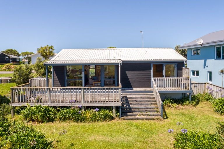 Photo of property in 46 Guthrie Crescent, Castlepoint, Tinui, 5889