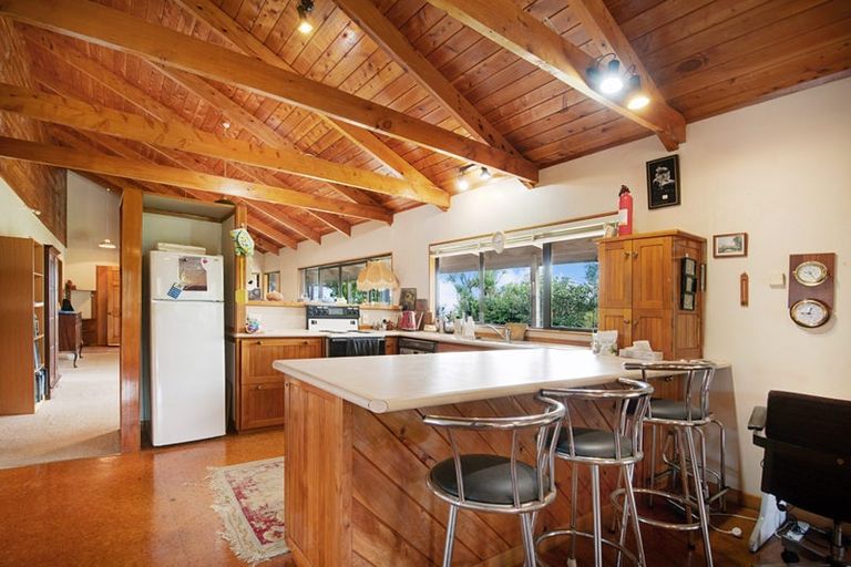 Photo of property in 83 Pipitiwai Drive, Helensville, Kaukapakapa, 0871