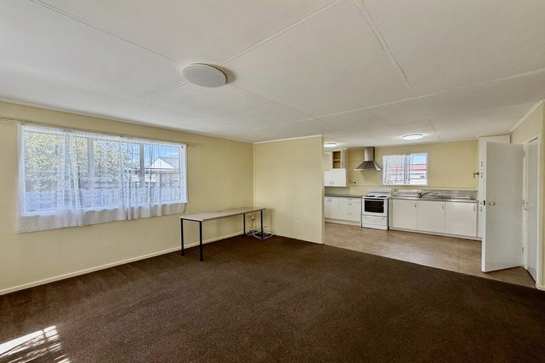 Photo of property in 2/10 Taka Street, Takanini, 2112