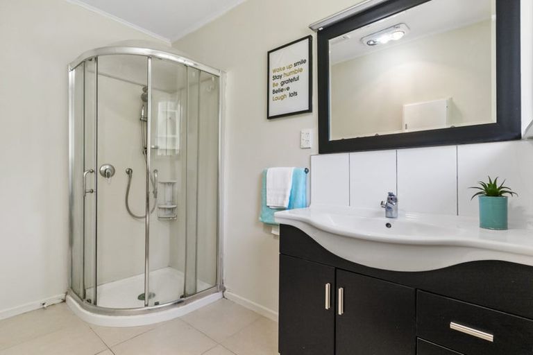 Photo of property in 19 Mason Street, New Lynn, Auckland, 0600