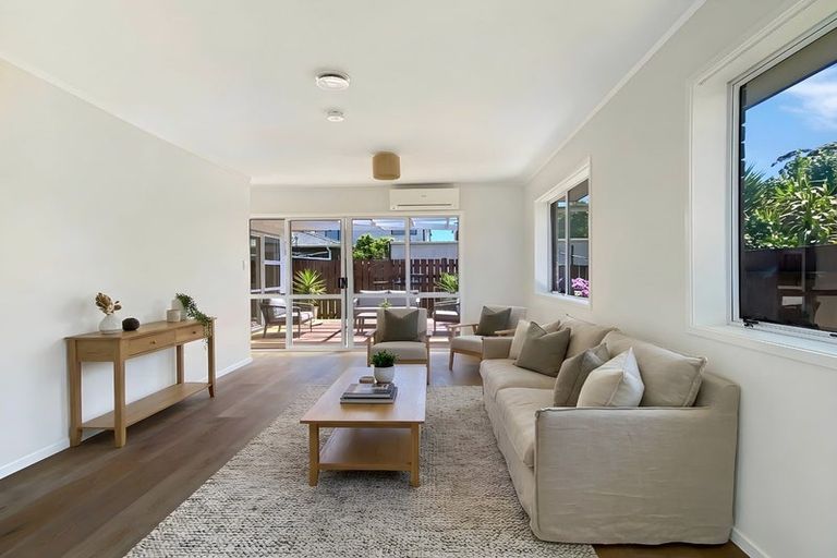 Photo of property in 1/20 Tamaki Bay Drive, Pakuranga, Auckland, 2010