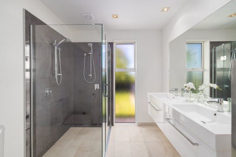 Photo of property in 33 Reginald Street, Burwood, Christchurch, 8083