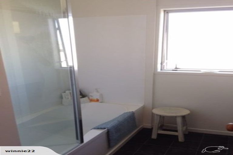 Photo of property in 20 Halyard Place, Te Atatu Peninsula, Auckland, 0610