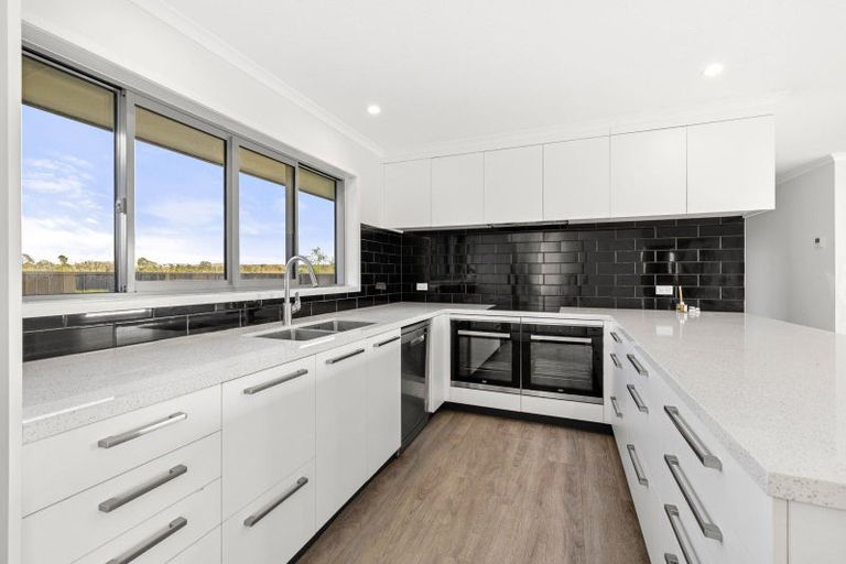 Photo of property in 45 Karioitahi Road, Waiuku, 2683