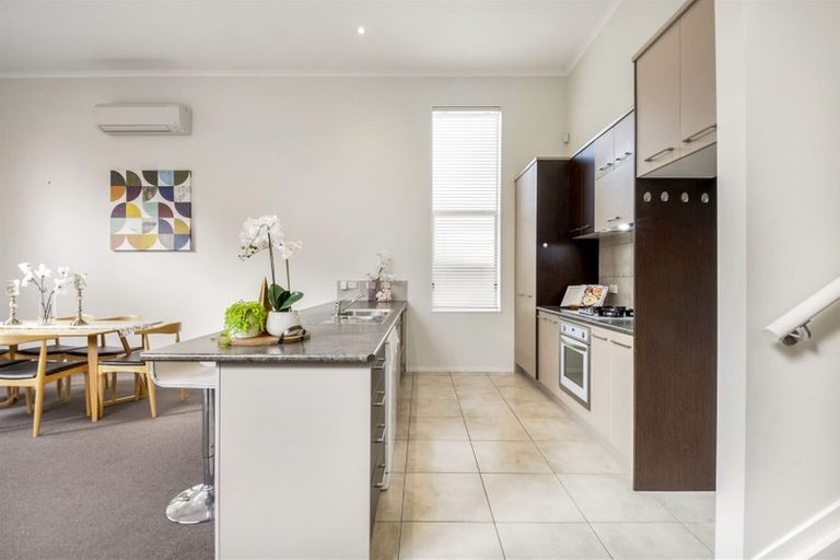 Photo of property in 92 Cyril French Drive, Flat Bush, Auckland, 2016