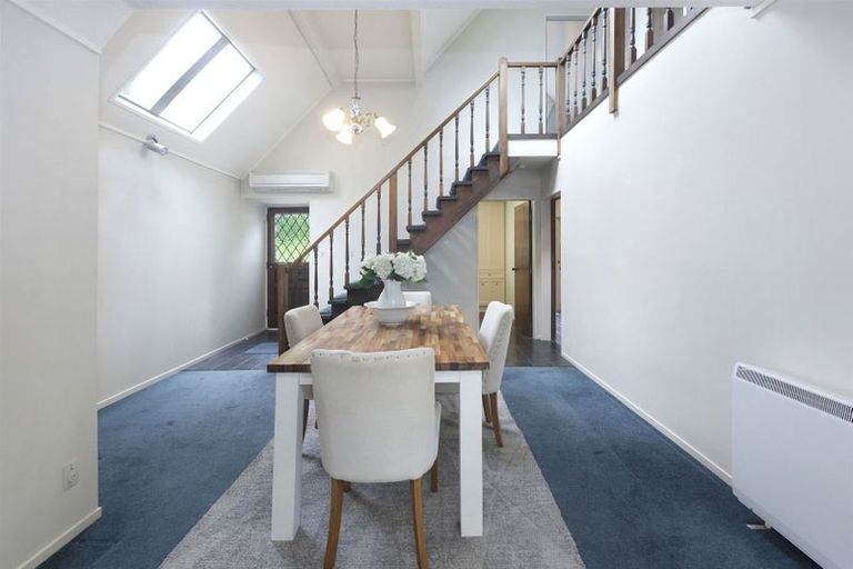 Photo of property in 443 Avonhead Road, Avonhead, Christchurch, 8042