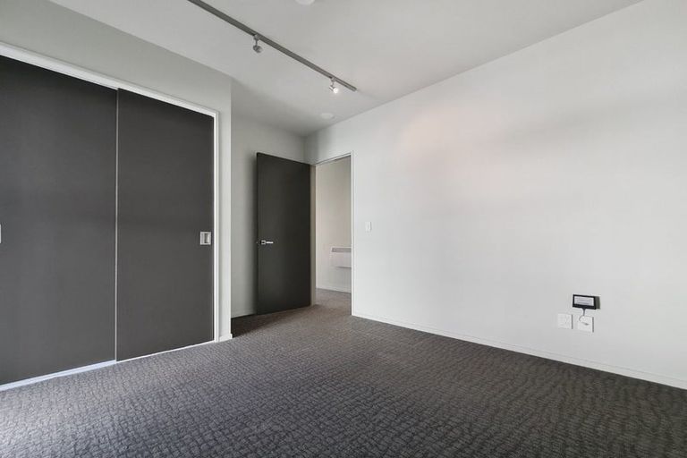 Photo of property in Revolucion Apartments, 201e/28 Torrens Terrace, Mount Cook, Wellington, 6011