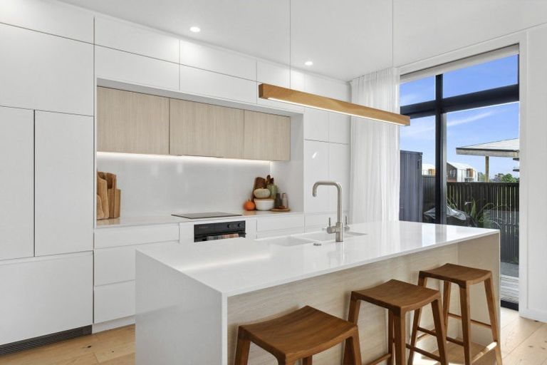 Photo of property in 45b Hudson Bay Road, Hobsonville, Auckland, 0616