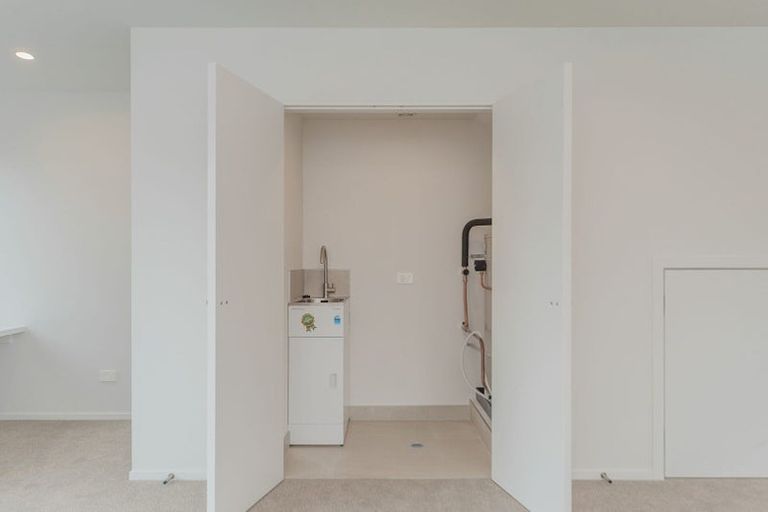 Photo of property in 32 Turtleback Avenue, Whitby, 5024