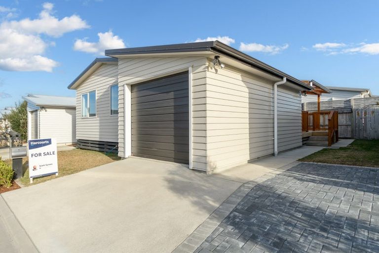 Photo of property in 412/11 Kamahi Crescent, Papamoa Beach, Papamoa, 3118