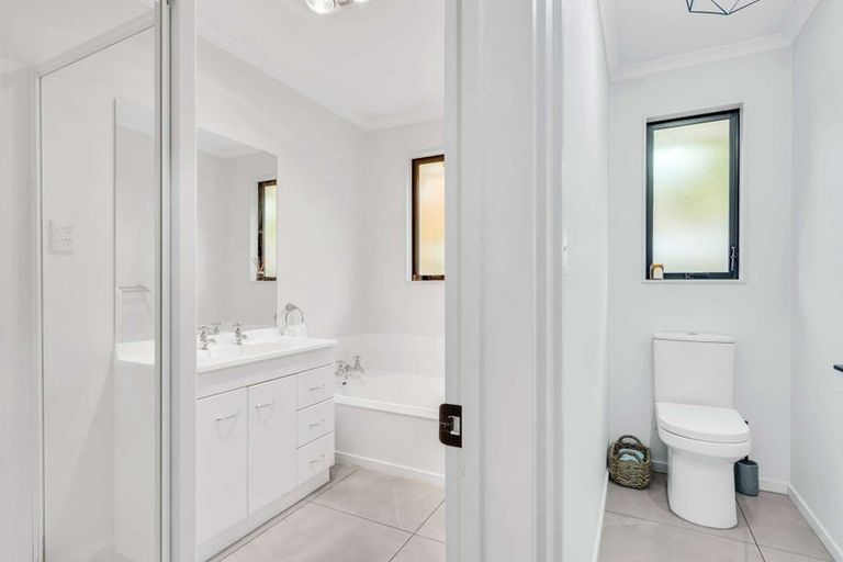 Photo of property in 30 Hoult Crescent, Monaco, Nelson, 7011