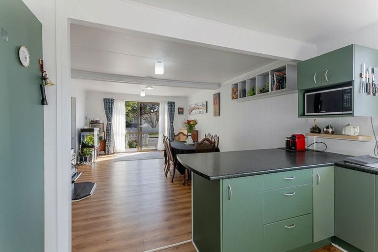 Photo of property in 34 Makarini Street, Paraparaumu, 5032