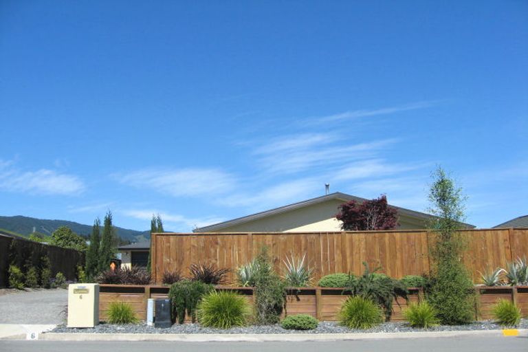 Photo of property in 6 Gershwin Grove, Stoke, Nelson, 7011