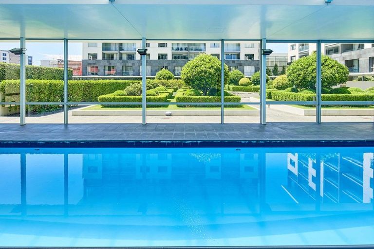 Photo of property in Sanctum Apartment, 10 Ebor Street, Te Aro, Wellington, 6011