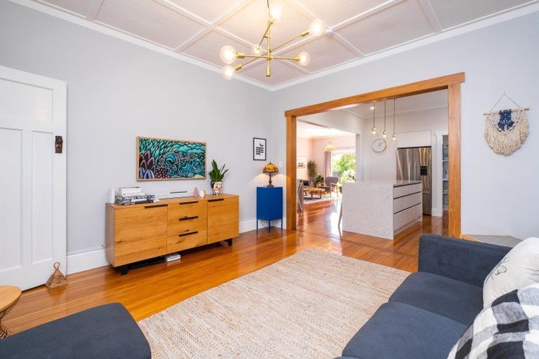 Photo of property in 117 Vigor Brown Street, Napier South, Napier, 4110