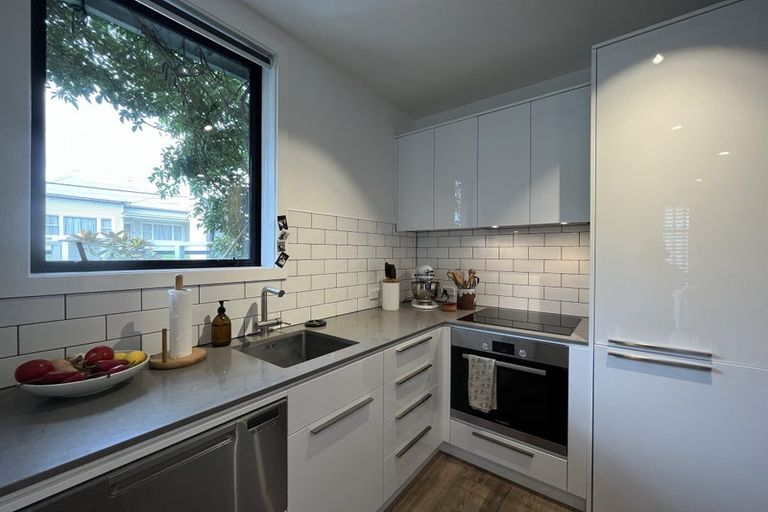 Photo of property in 82a Wallace Street, Mount Cook, Wellington, 6021