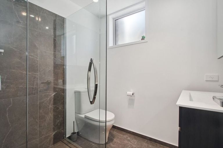 Photo of property in 27 Marine Parade, Hobsonville, Auckland, 0616