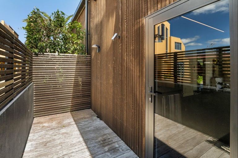 Photo of property in 18b Maunganui Road, Mount Maunganui, 3116