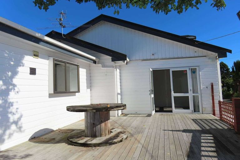 Photo of property in 63 Aorangi Road, Bryndwr, Christchurch, 8053