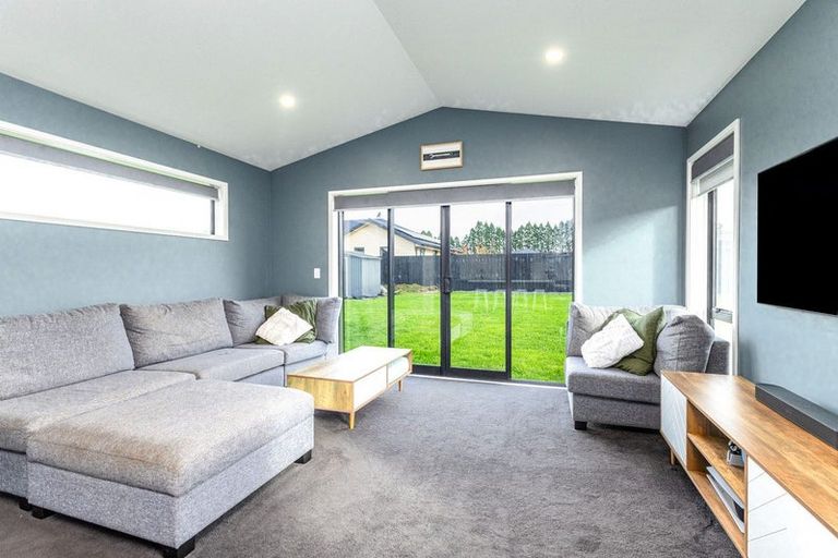 Photo of property in 25 Memorial Crescent, Methven, 7730