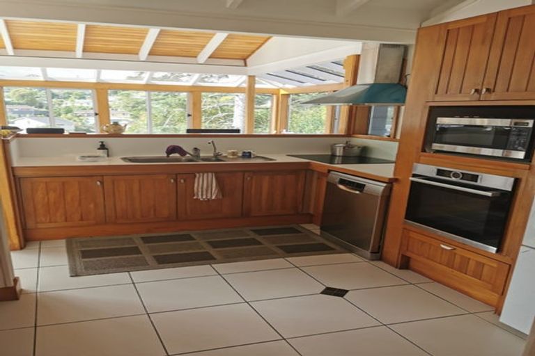 Photo of property in 50 Girrahween Drive, Totara Vale, Auckland, 0629