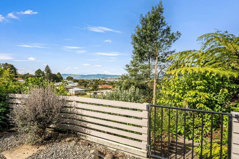 Photo of property in 71b Thomas Crescent, Western Heights, Rotorua, 3015