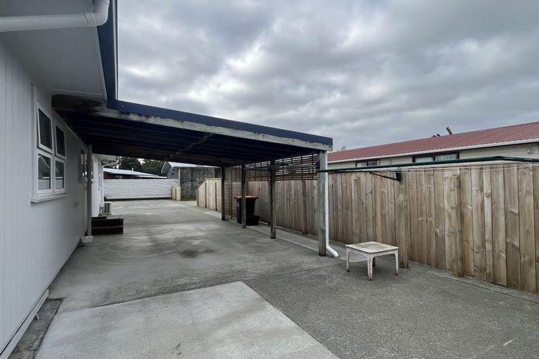 Photo of property in 120 Limbrick Street, Terrace End, Palmerston North, 4410