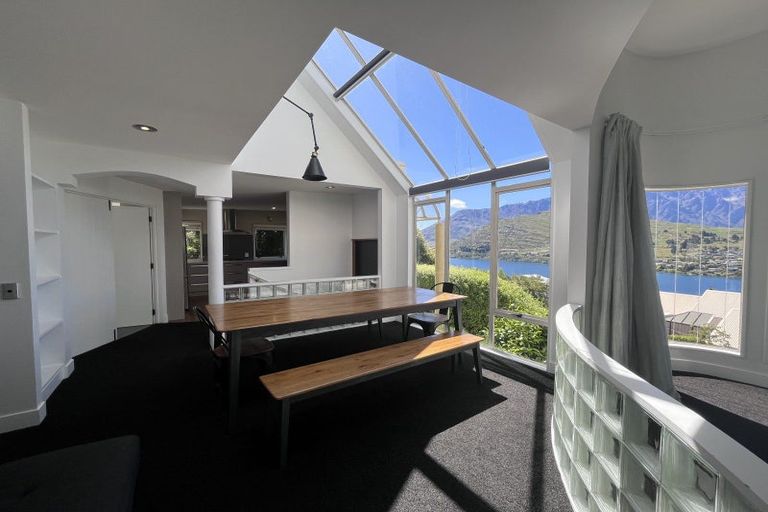 Photo of property in 11 Peregrine Place, Queenstown, 9300
