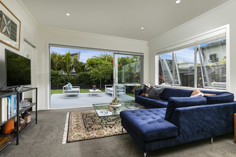 Photo of property in 19 Harakeke Road, Hobsonville, Auckland, 0616