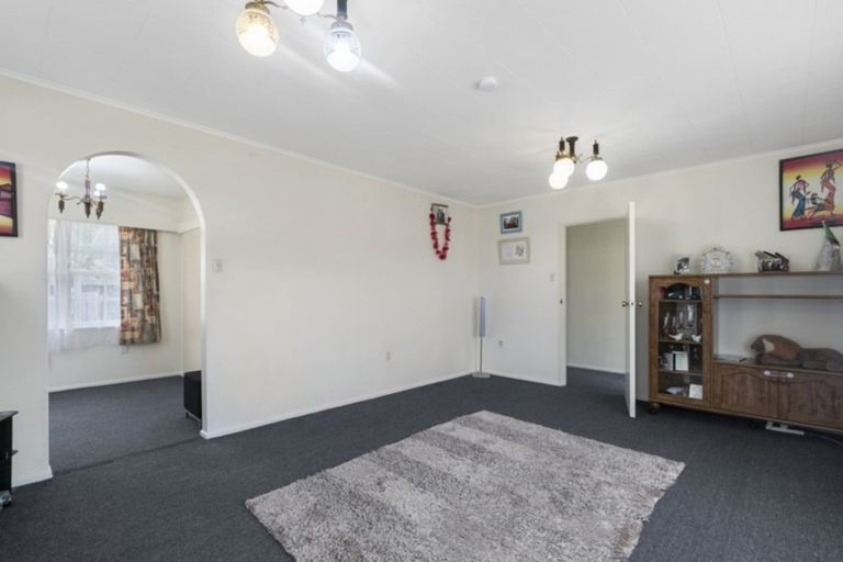 Photo of property in 6 Bexley Grove, Wainuiomata, Lower Hutt, 5014