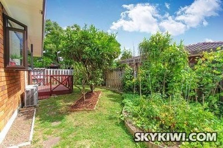 Photo of property in 1/47 Miro Street, New Lynn, Auckland, 0600