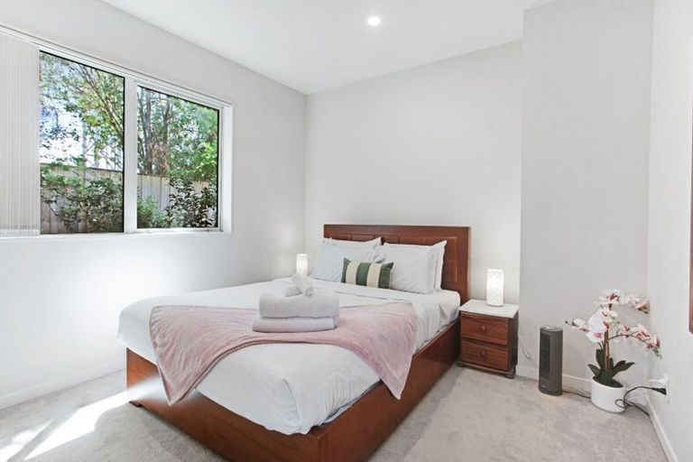 Photo of property in 20 Thomas Rielly Avenue, Hobsonville, Auckland, 0616