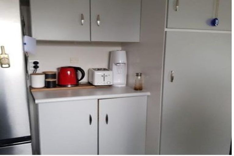 Photo of property in 2/434 Gloucester Street, Taradale, Napier, 4112