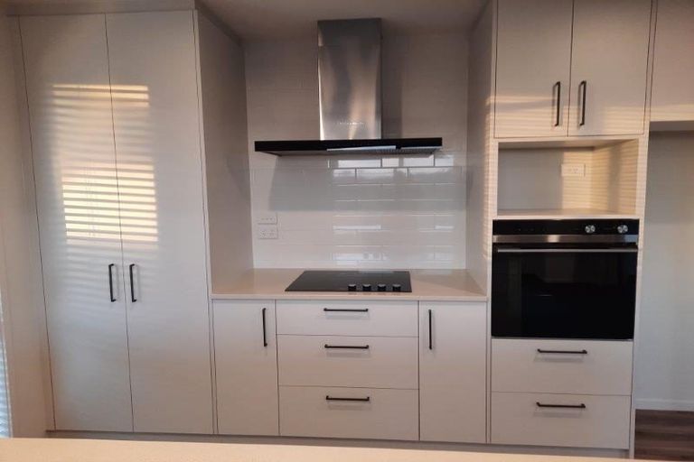 Photo of property in 32 Ellmers Street, Woodend, 7691