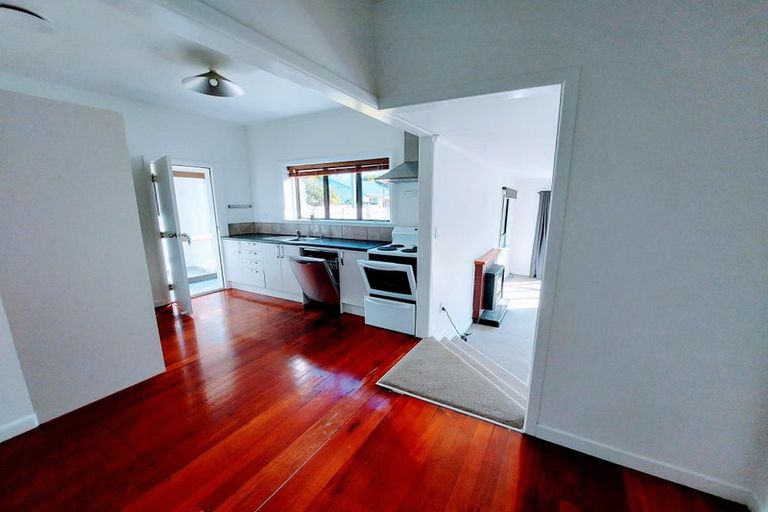 Photo of property in 17 Marire Avenue, Frankton, Hamilton, 3204