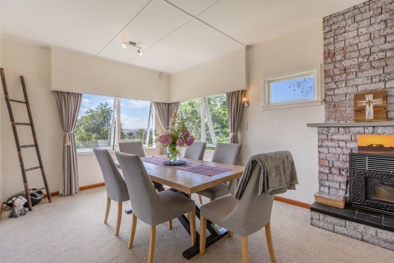 Photo of property in 20 Domain Road, Waipawa, 4210