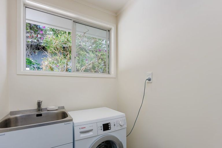 Photo of property in 1/120 Verran Road, Birkdale, Auckland, 0626