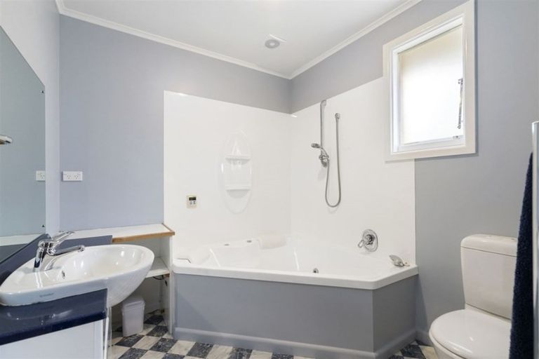 Photo of property in 225 Innes Road, St Albans, Christchurch, 8052