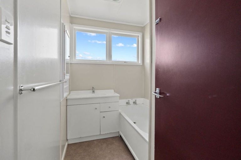 Photo of property in 52 One Tree Point Road, One Tree Point, 0118