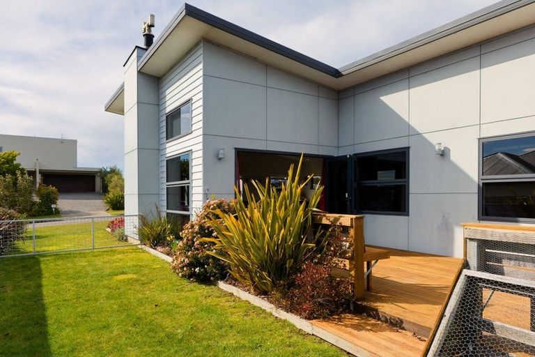 Photo of property in 43 Miromiro Drive, Kaikoura, 7300