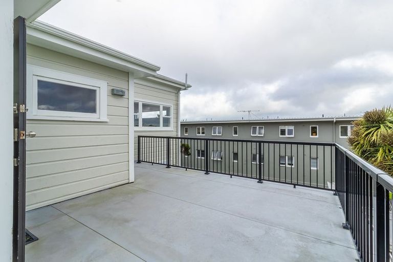 Photo of property in 31 Apuka Street, Brooklyn, Wellington, 6021