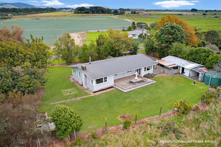 Photo of property in 54 Kuku Beach Road, Kuku, Levin, 5570
