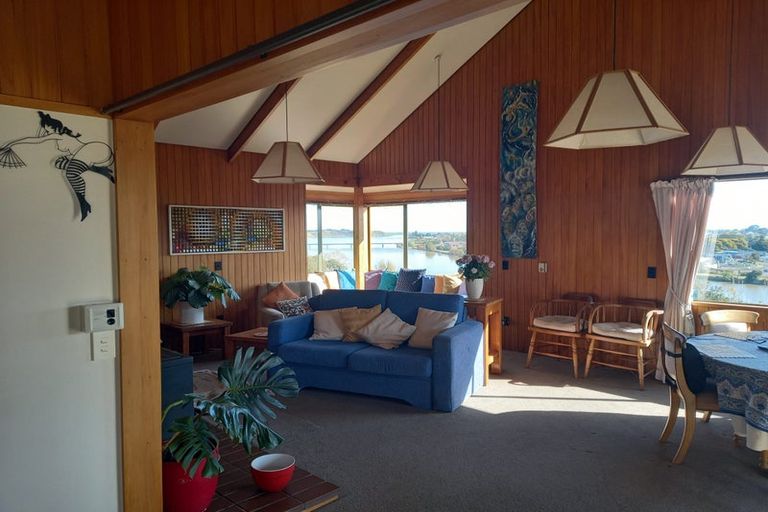 Photo of property in 80 Hipango Terrace, Durie Hill, Whanganui, 4500
