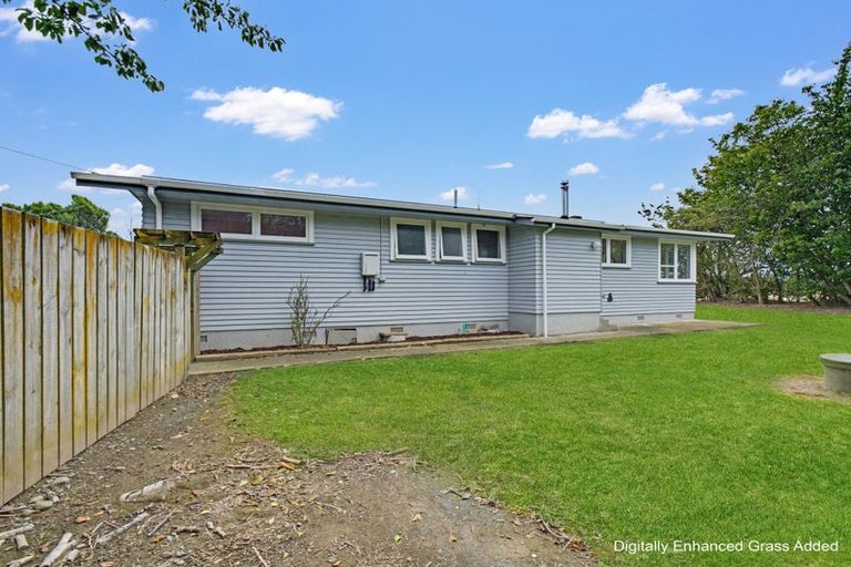 Photo of property in 54 Kuku Beach Road, Kuku, Levin, 5570