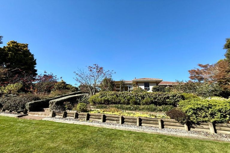 Photo of property in 21 Bidwell Place, Hillmorton, Christchurch, 8025